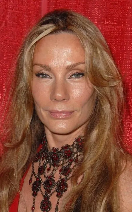 Virginia Hey