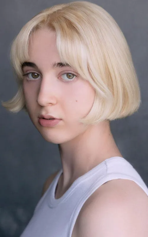 Maisie Ayres