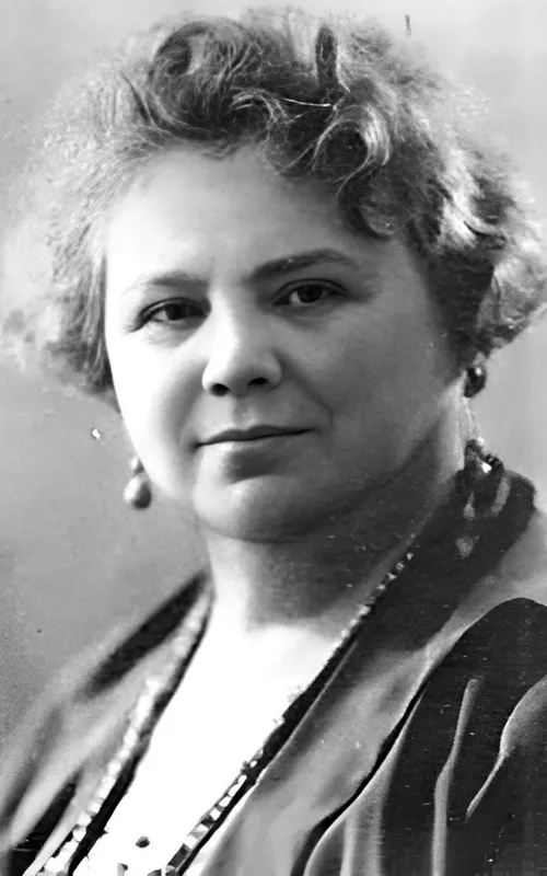 Minnie Rayner