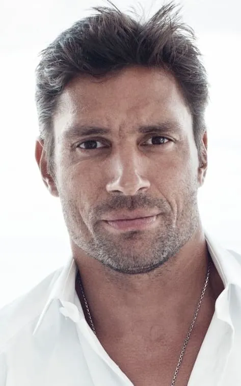 Manu Bennett