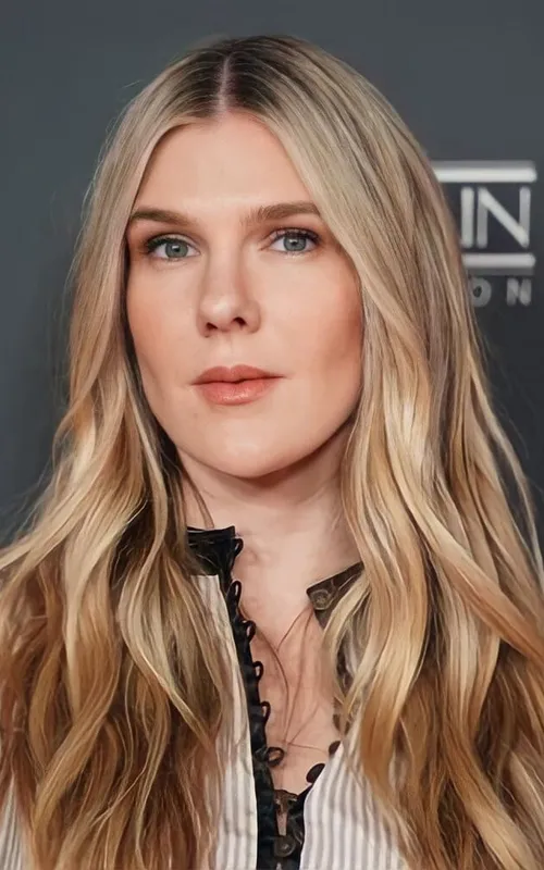 Lily Rabe