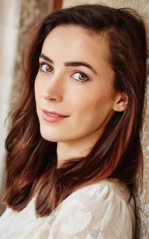 Geraldine Hakewill