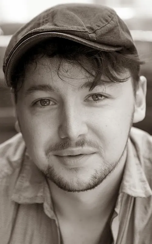 Tom Fox Davies