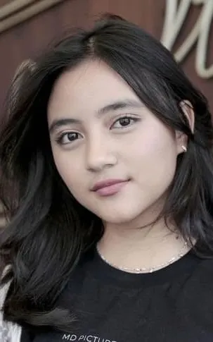 Nayla D. Purnama