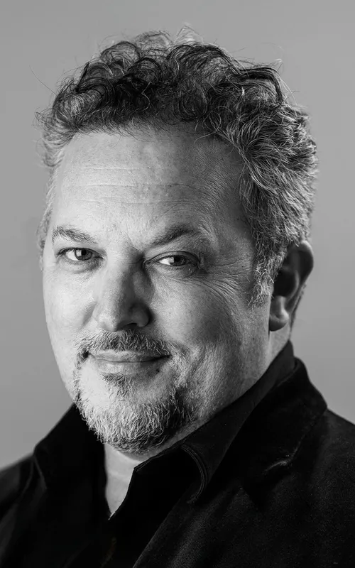 Darick Robertson