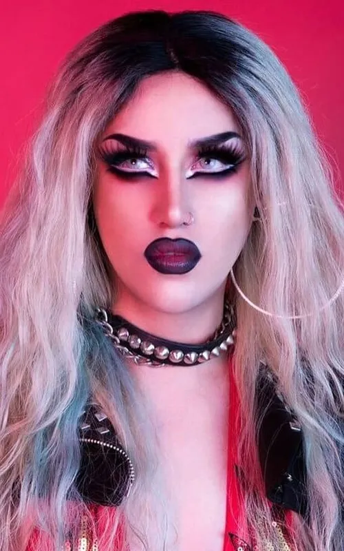 Adore Delano