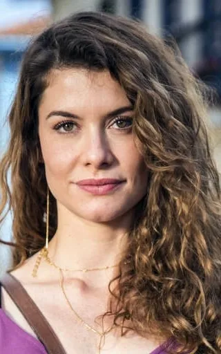 Alinne Moraes