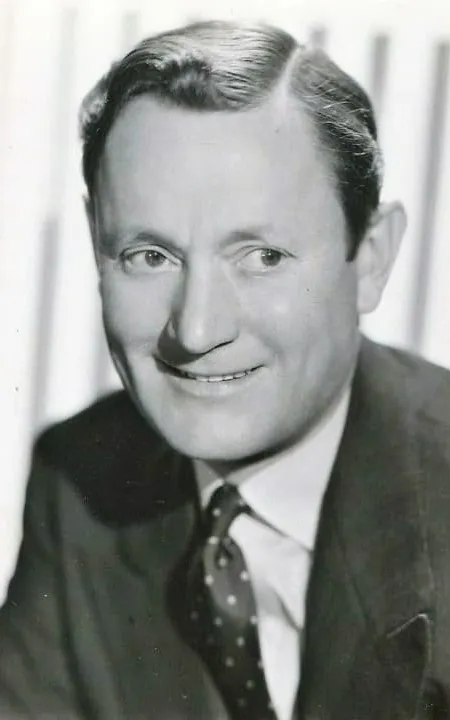 Roscoe Karns