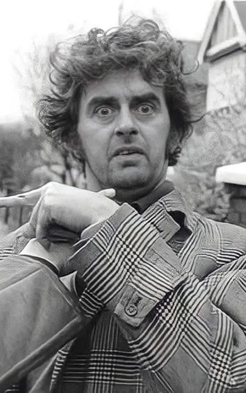 Ian MacNaughton