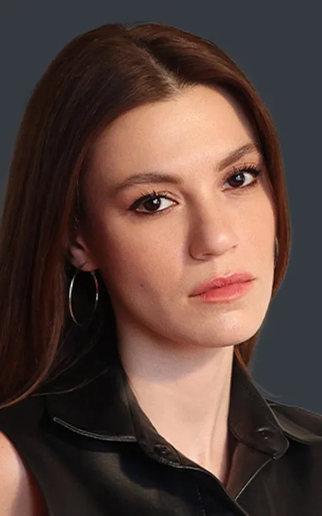 Yüsra Geyik