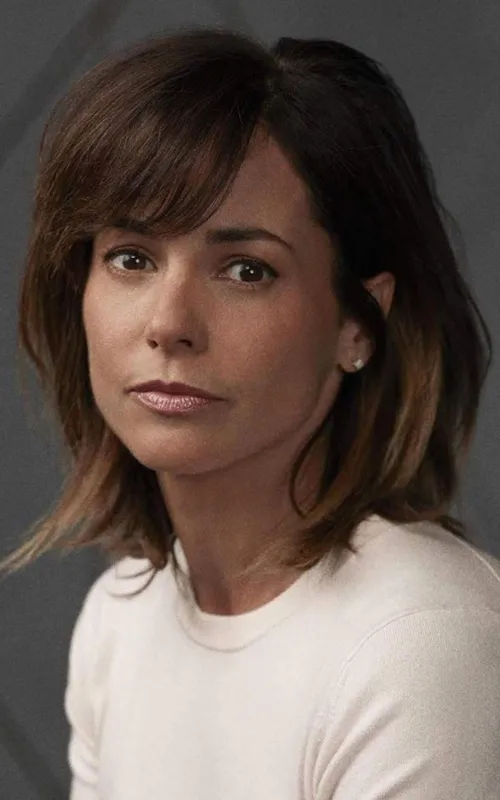 Stephanie Szostak