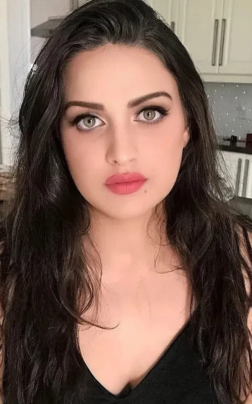 Himanshi Khurana