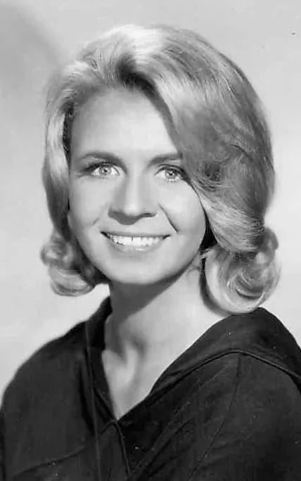 Salome Jens