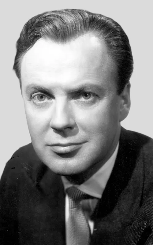 Derek Farr