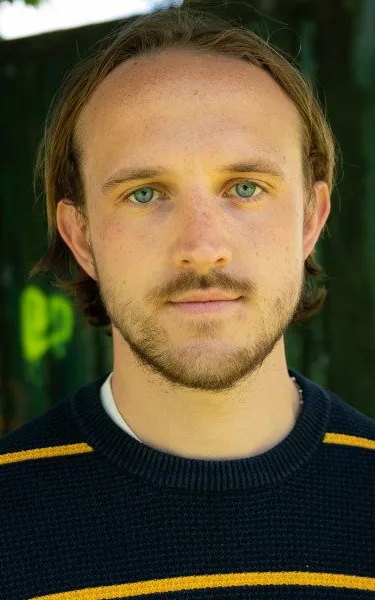 Oliver Baines