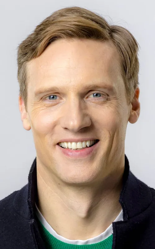 Teddy Sears