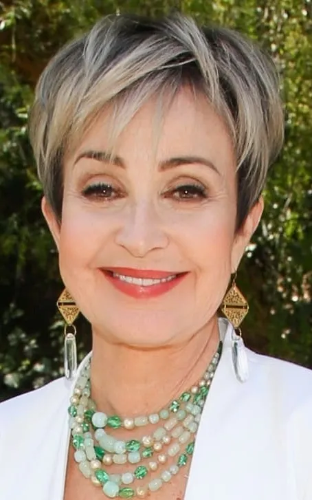 Annie Potts