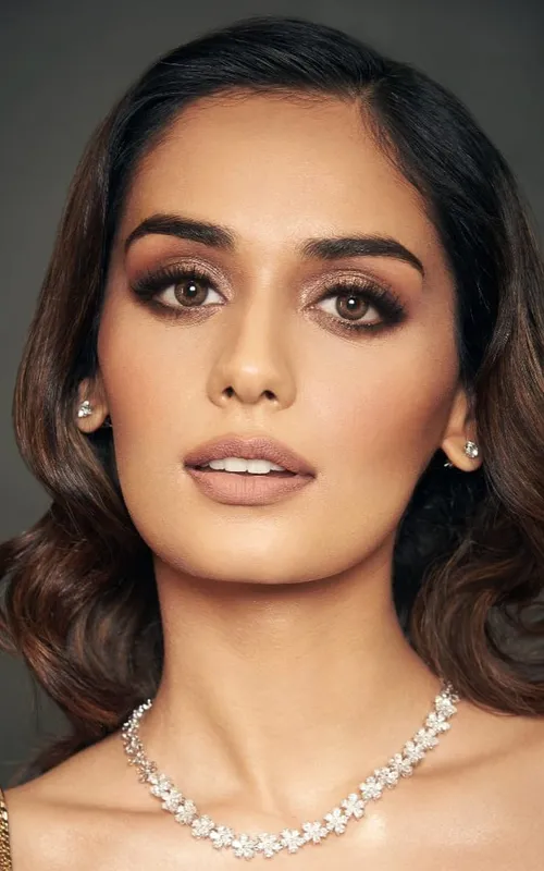 Manushi Chhillar