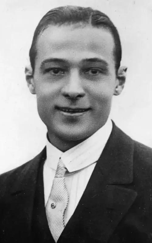 Rudolph Valentino