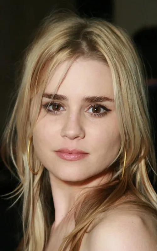 Alison Lohman