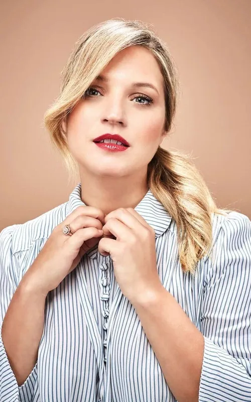 Vanessa Ray