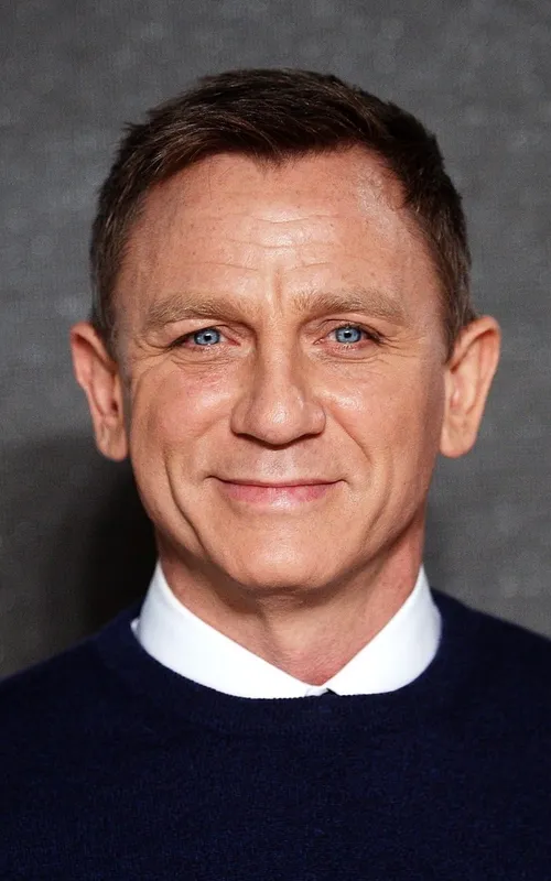 Daniel Craig