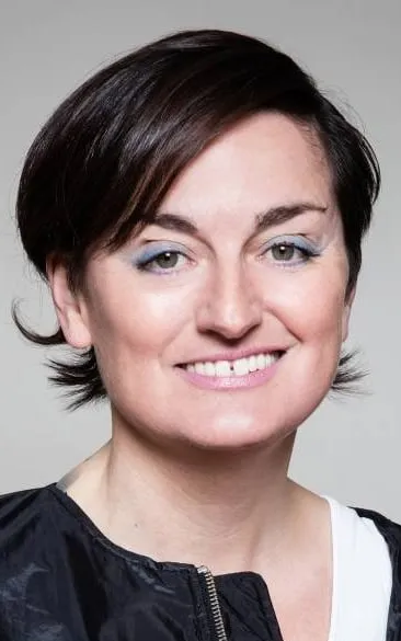 Zoe Lyons