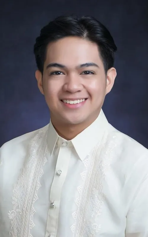 Francis Magundayao