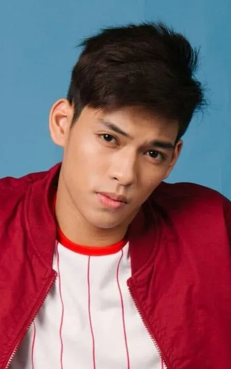 Ricci Rivero