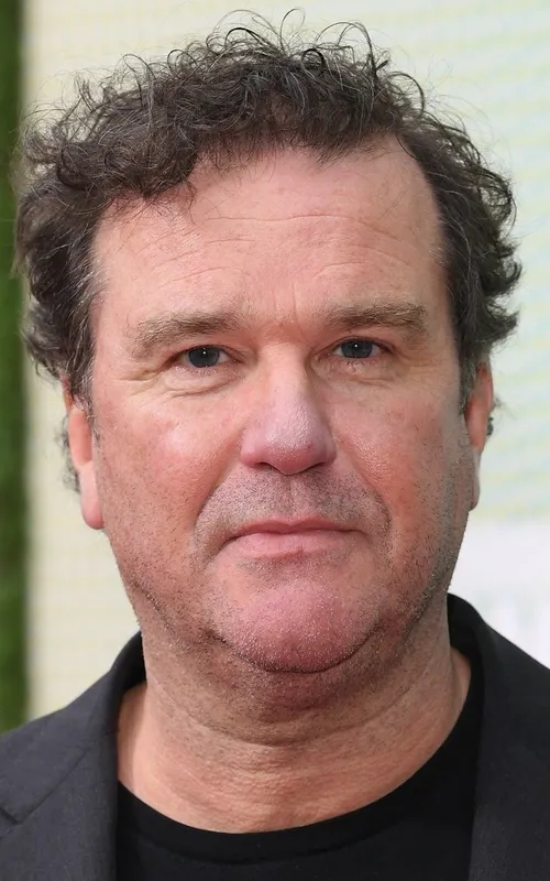 Douglas Hodge