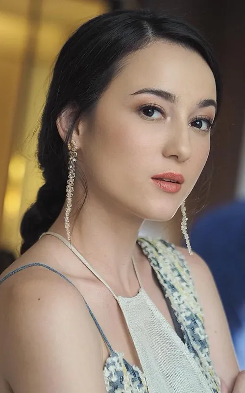 Julie Estelle