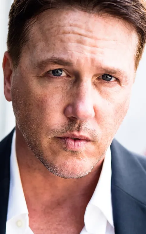 Lochlyn Munro