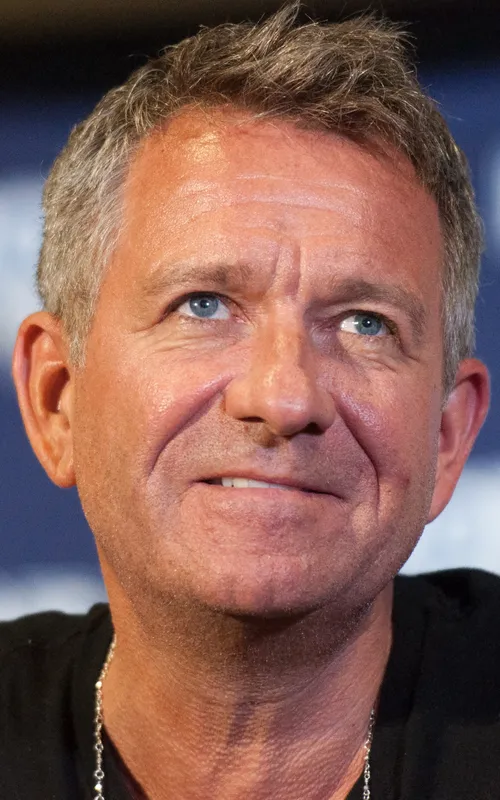 Sean Pertwee