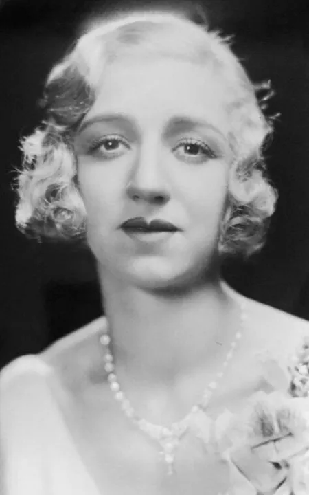 Nina Olivette