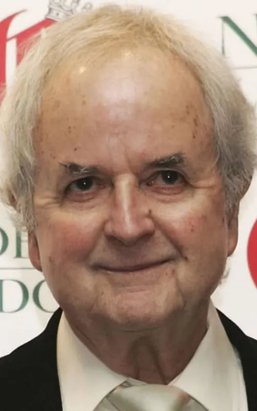 Rodney Bewes