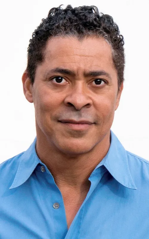 Dominic Hoffman