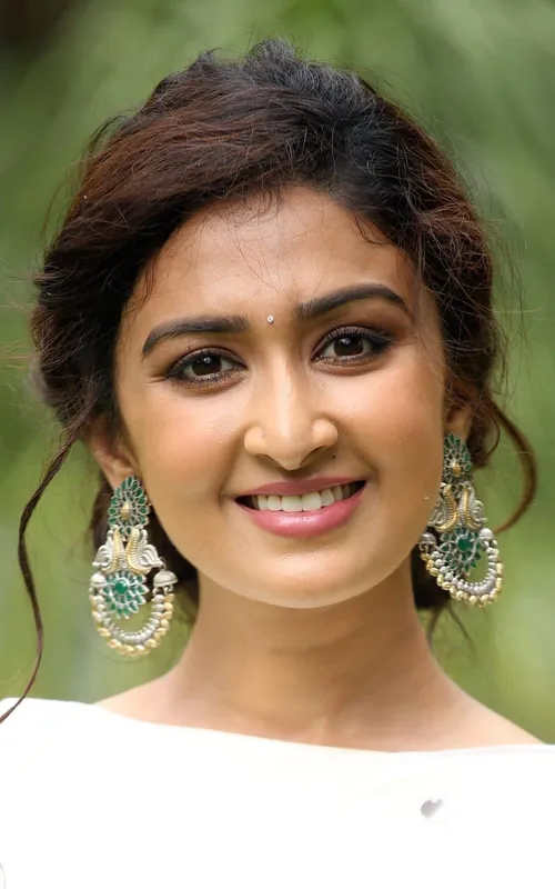 Farnaz Shetty