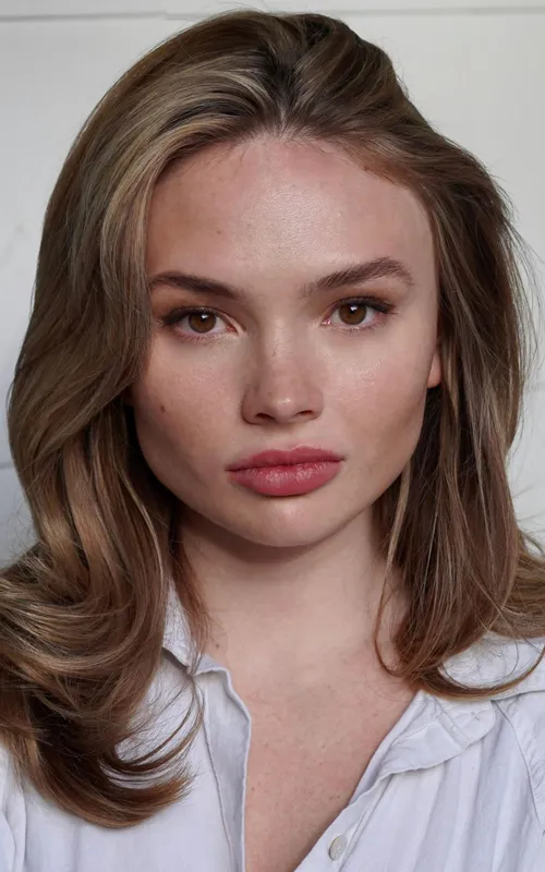 Natalie Alyn Lind