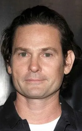 Henry Thomas