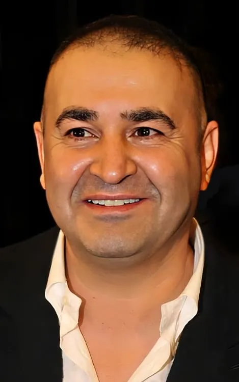 Şafak Sezer