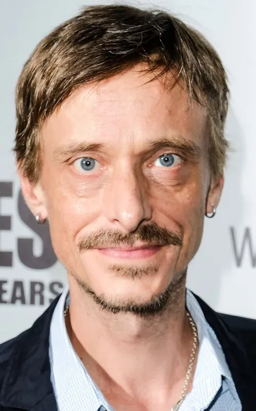 Mackenzie Crook