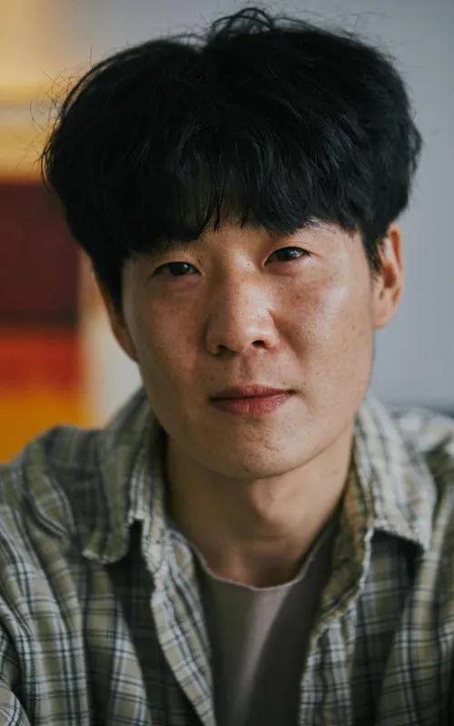 Lee Si-rae