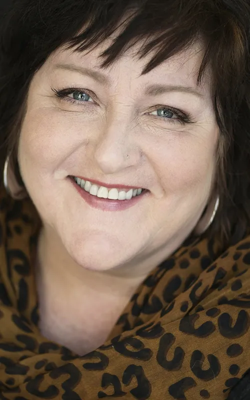 Anne B. Ragde