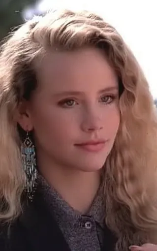 Amanda Peterson