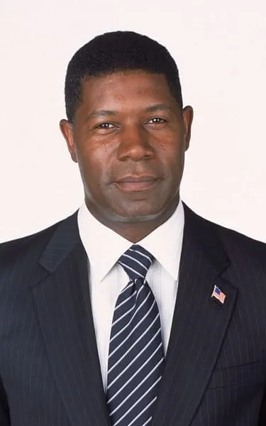 Dennis Haysbert