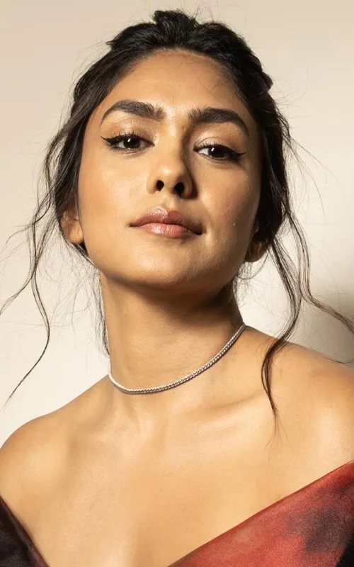 Mrunal Thakur