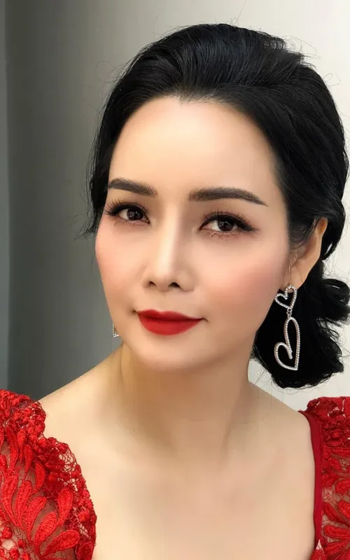 Mai Thu Huyền