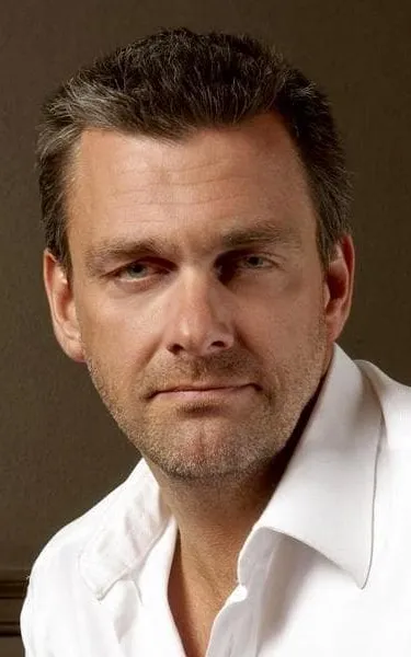 Ray Stevenson