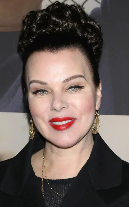 Debi Mazar