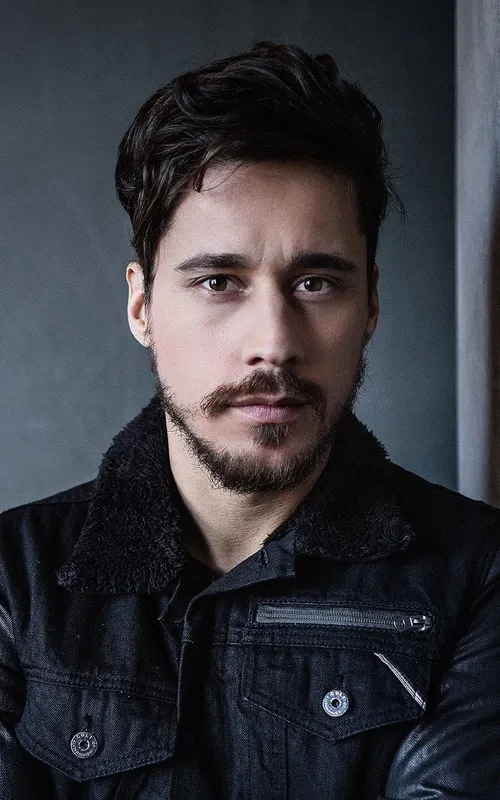 Peter Gadiot